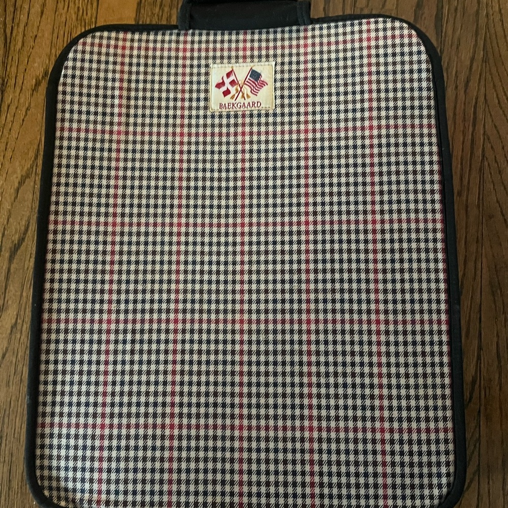 Baekgaard Plaid Travel laptop organizer/ protector